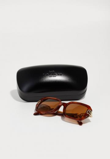 Солнечные очки