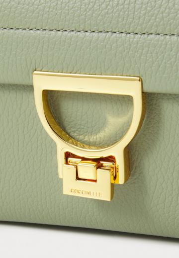 Кожаная сумка