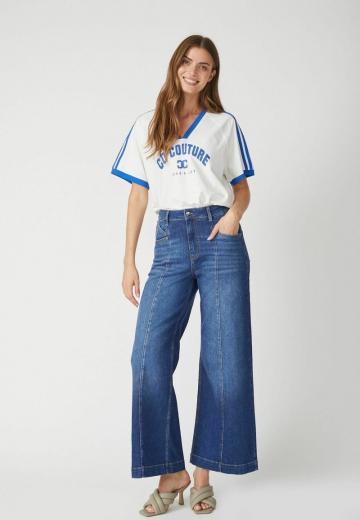 Клешеные джинсы