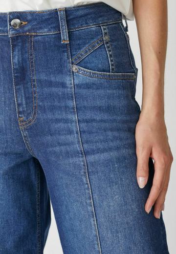 Клешеные джинсы