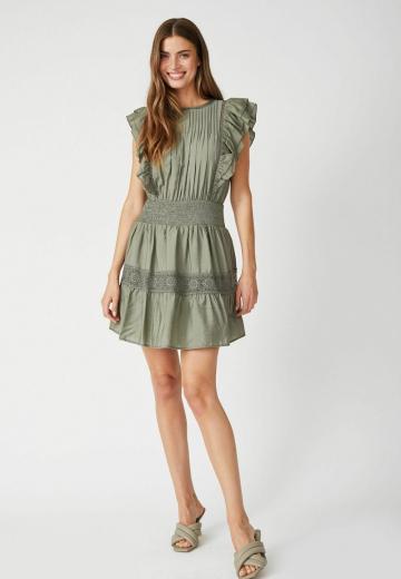 Короткое платье