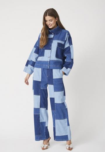 Джинсовая куртка