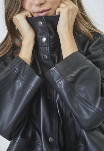 Кожаная куртка