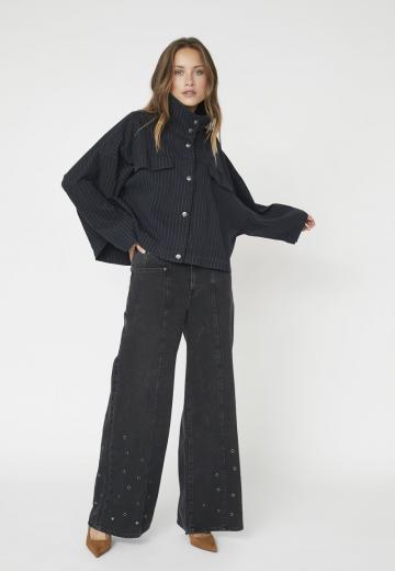 Джинсовая куртка