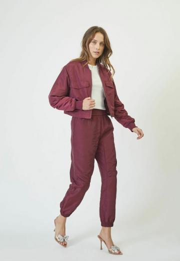 Куртка с накладнымит карманами