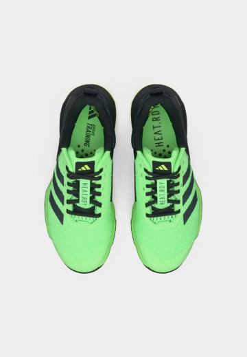 Тренировочные кроссовки