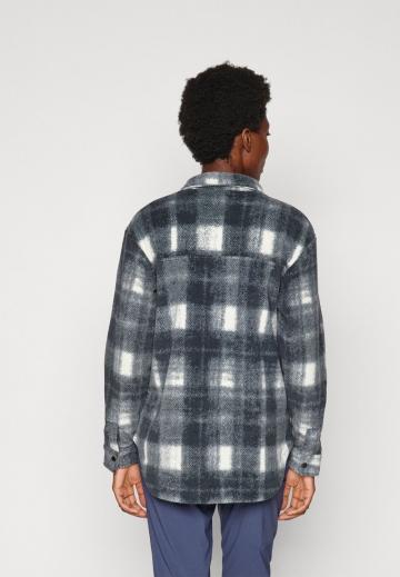 Спортивная куртка