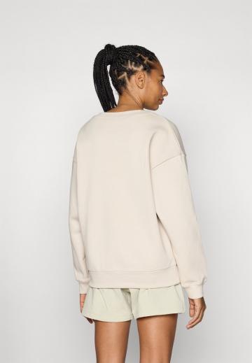 Спортивная толстовка