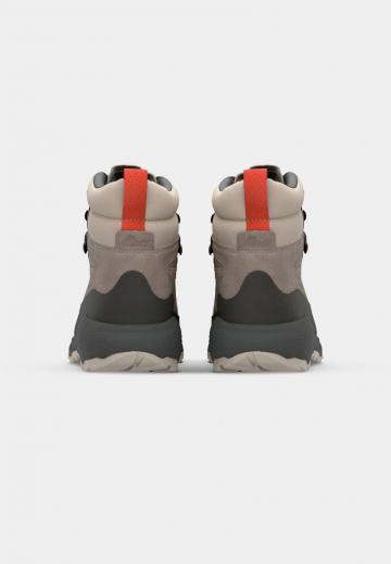 Походные ботинки