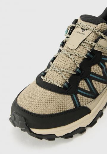 Походные кроссовки