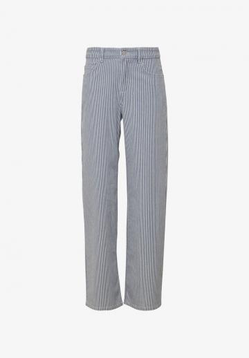 Свободные джинсы