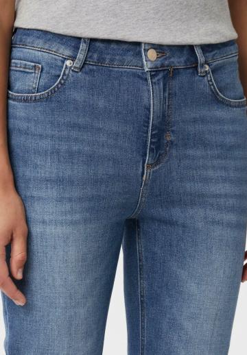 Короткие джинсы