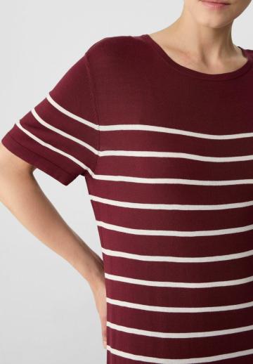 Вязаное платье