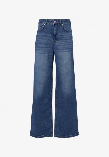 Клешеные джинсы