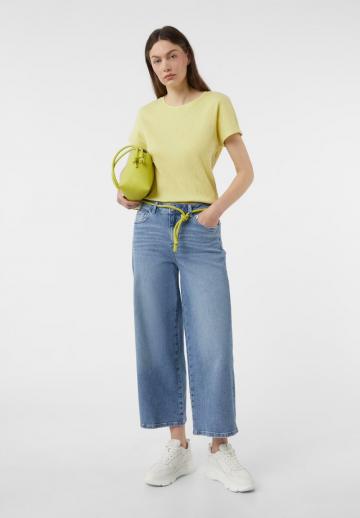 Короткие джинсы