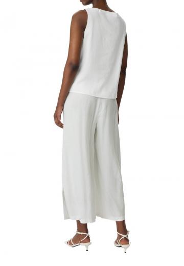 Блузка без рукавов