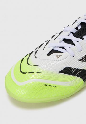 Футбольные бутсы