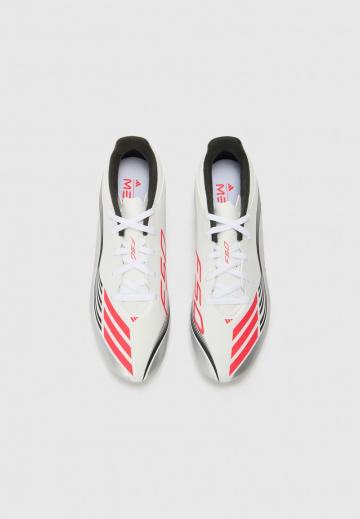 Футбольные бутсы