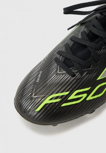 Футбольные бутсы