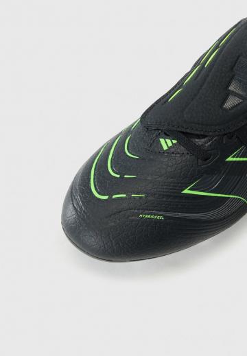 Футбольные бутсы