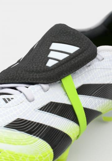 Футбольные бутсы