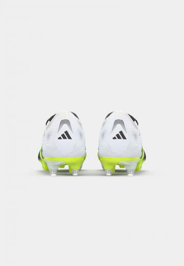 Футбольные бутсы