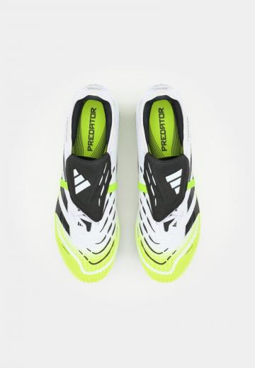 Футбольные бутсы