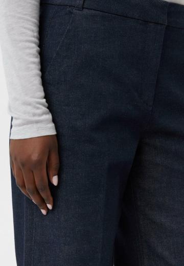 Клешеные джинсы