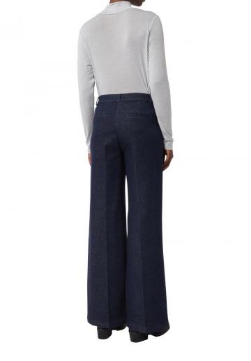 Клешеные джинсы