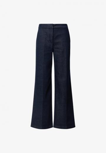 Клешеные джинсы