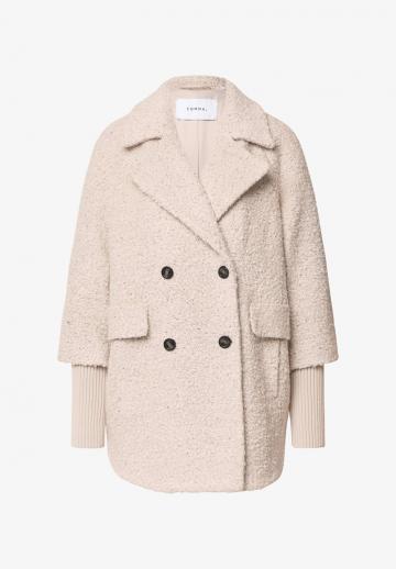 Короткое пальто