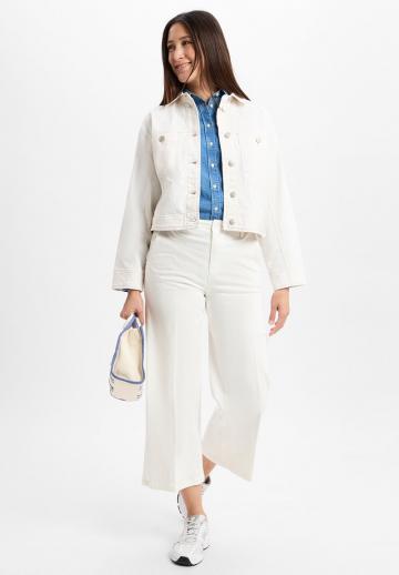 Короткие джинсы