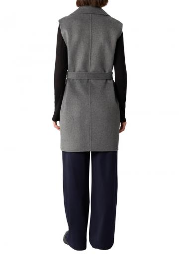 Длинный жилет