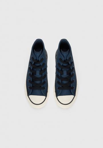 Высокие кеды