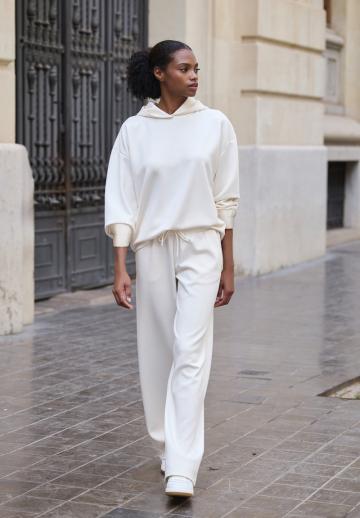 Пуловер с капюшоном