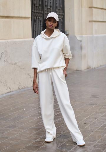 Пуловер с капюшоном