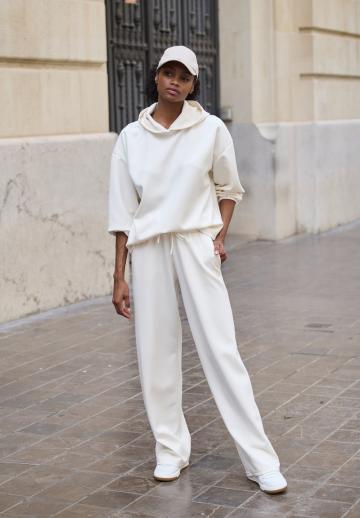 Пуловер с капюшоном