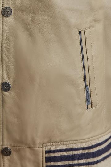 Кожаная куртка