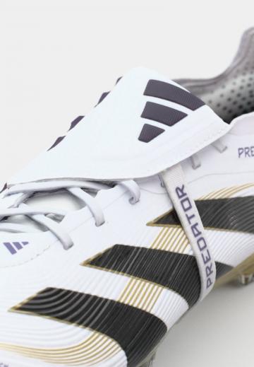 Футбольные бутсы