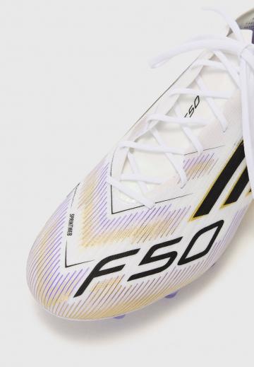 Футбольные бутсы