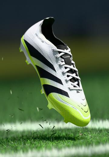 Футбольные бутсы