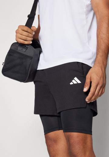 Спортивныве шорты