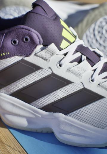 Кроссовки для зала