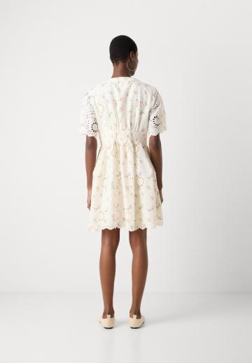 Короткое платье