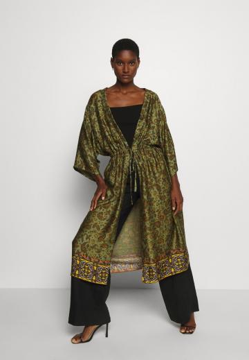 Длинная куртка