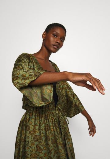 Длинная куртка