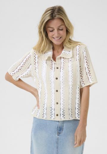 Вязаная кофта