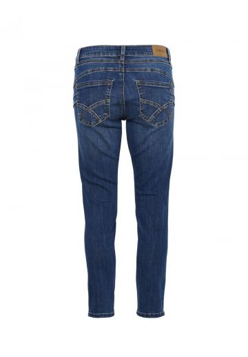 Короткие джинсы