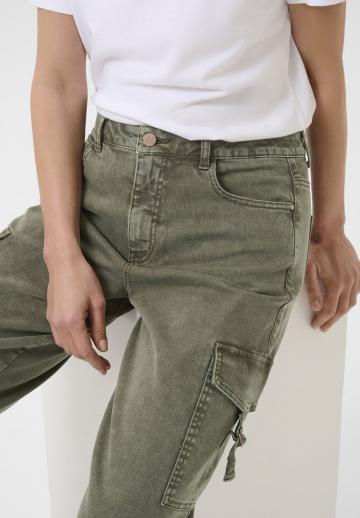 Клешеные джинсы