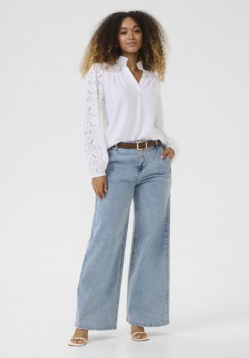 Кружевная блузка